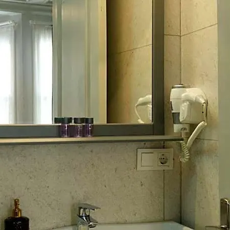 Hotel Lighthouse 5*