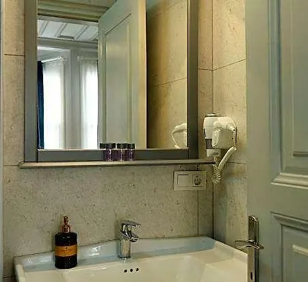 Hotel Lighthouse 5*